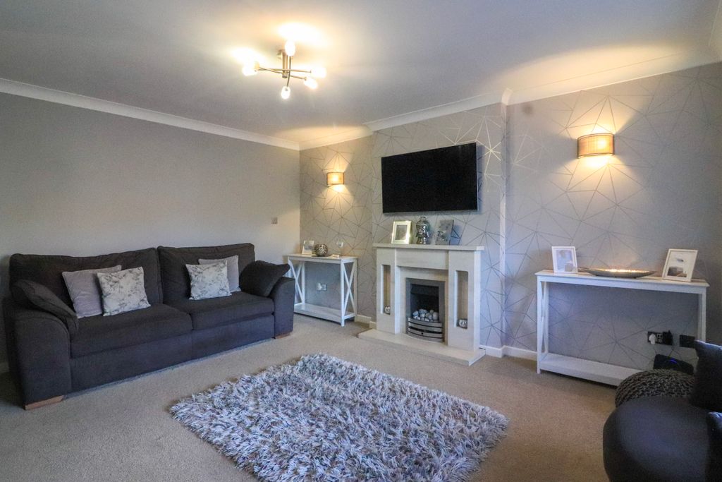 Property photo 3 of 22