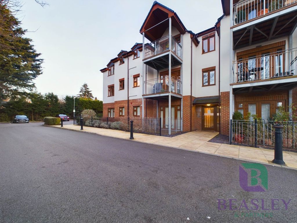 Property photo 1 of 17