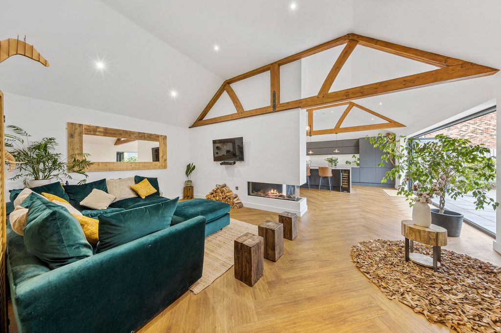 Property photo 1 of 46 3