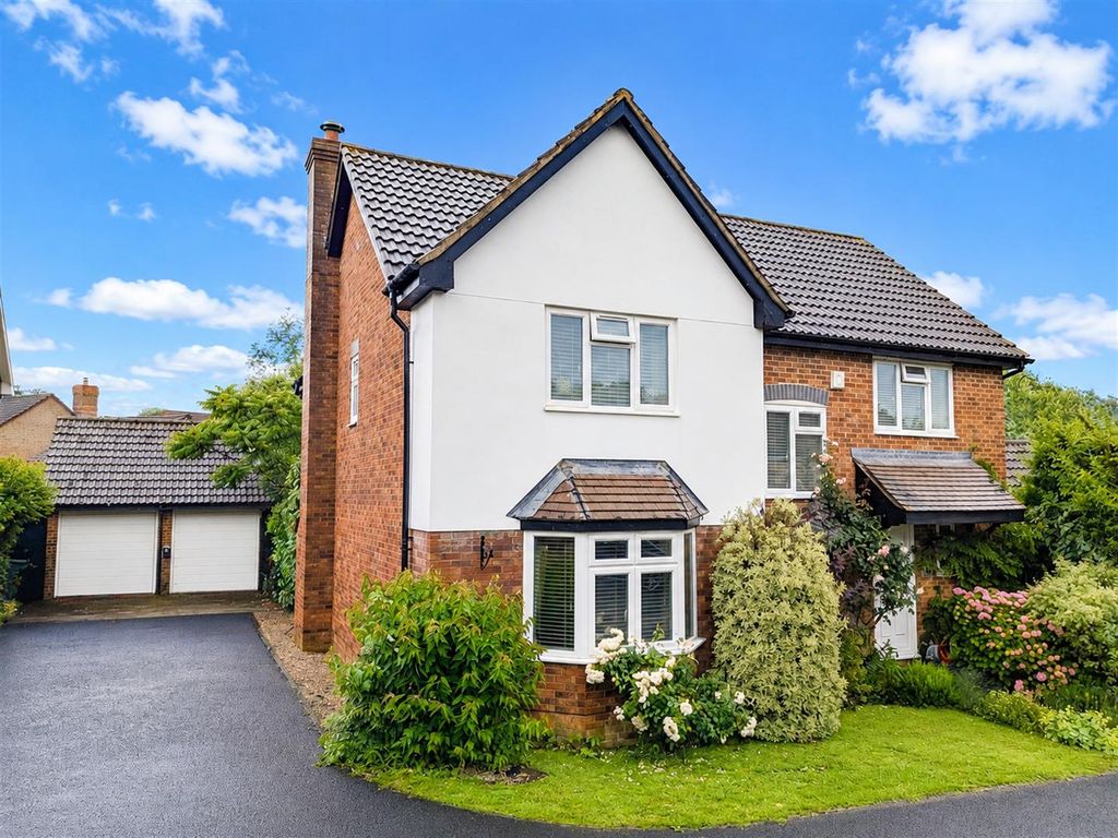 Property photo 1 of 15 13 Goldcrest Drive - Front Shot.Jpg