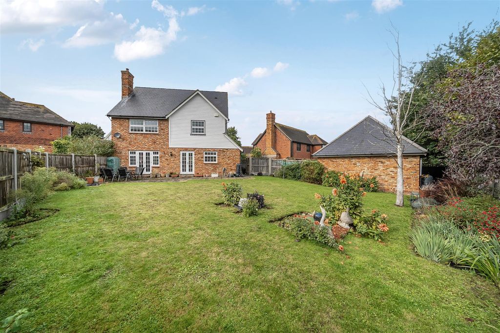 Property photo 2 of 20 1357945-17-68d2Bec75c093.Jpg