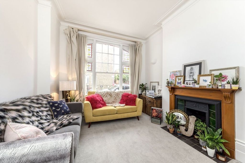 Property photo 2 of 5