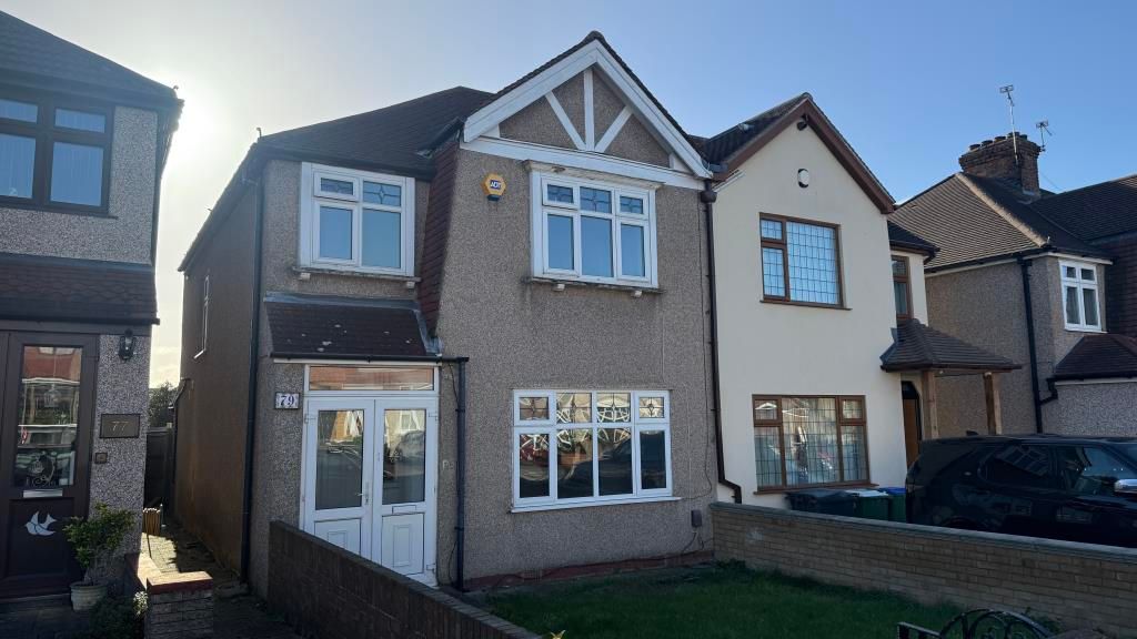 Property photo 1 of 10 External Image Of Property From Street