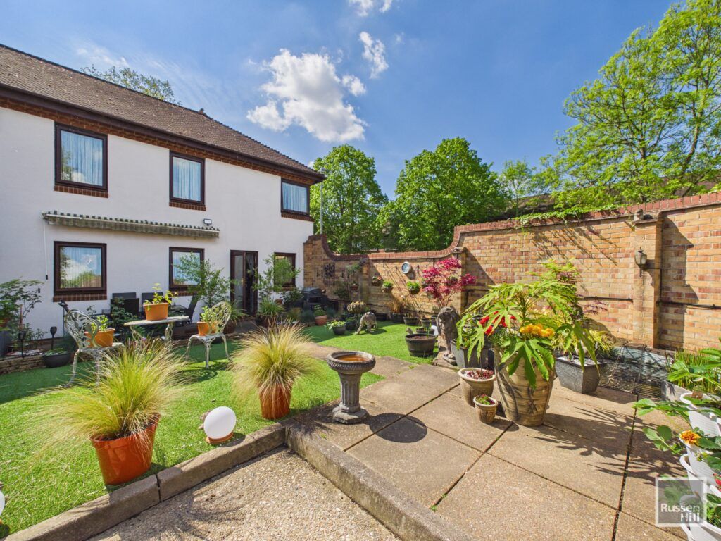 Property photo 2 of 14
