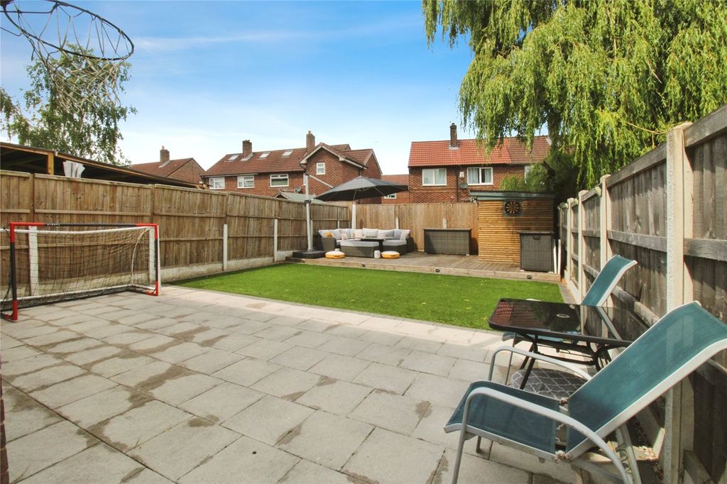 Property photo 2 of 14 Picture No. 12
