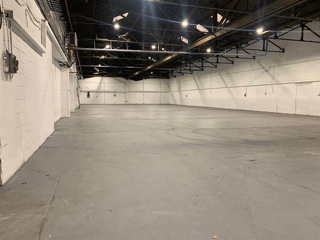 Property photo 2 of 10 1.Jpg