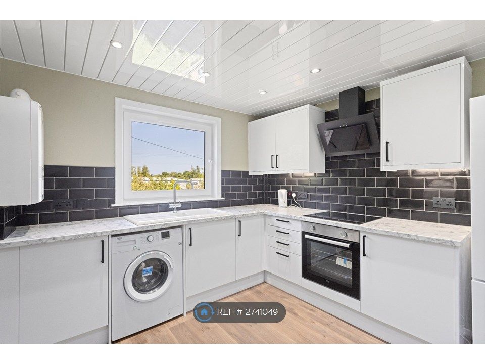 Property photo 1 of 15 Kitchen