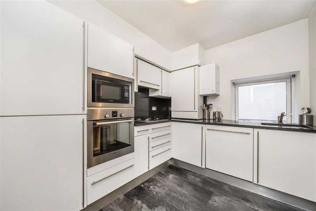 Property photo 2 of 5