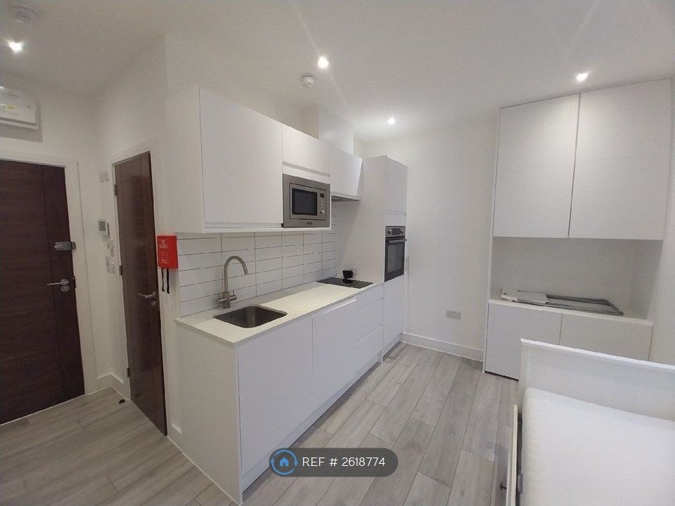 Property photo 1 of 4