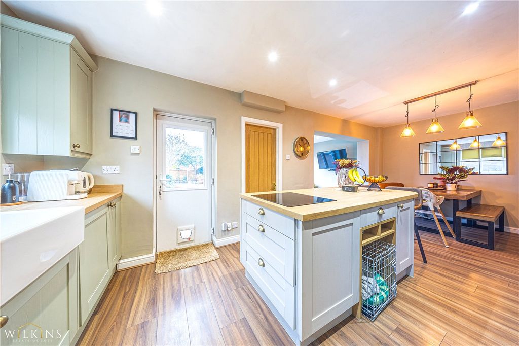 Property photo 3 of 35 Picture No. 04