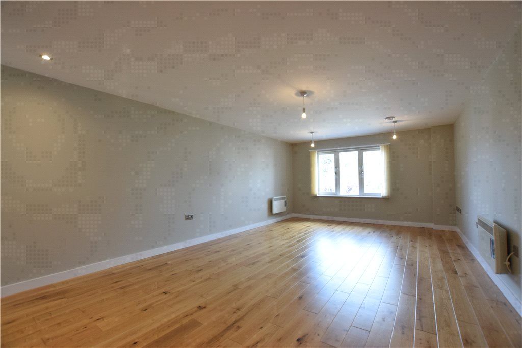 Property photo 3 of 7 Picture No. 20