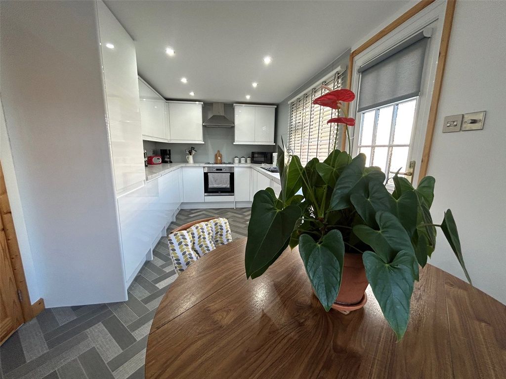 Property photo 3 of 14 Picture No. 09