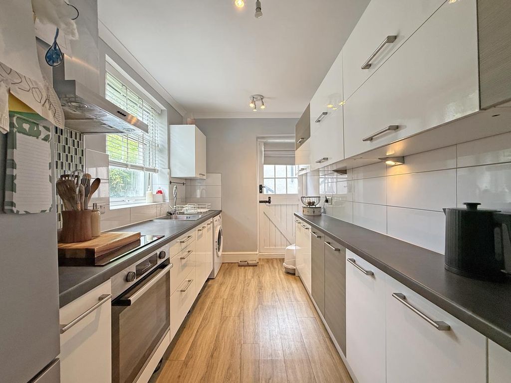Property photo 3 of 19 Dunclair Park 13 - Kitchen.Jpg