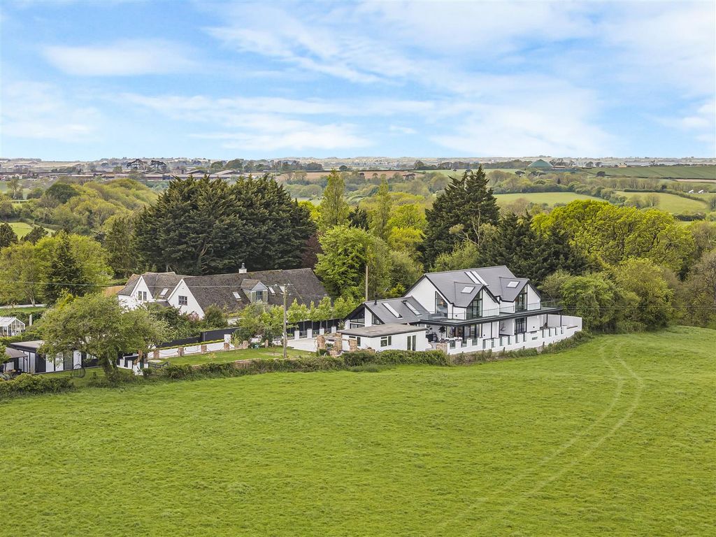 Property photo 1 of 46 102-Dji_20260428112947_0045_D.Jpg