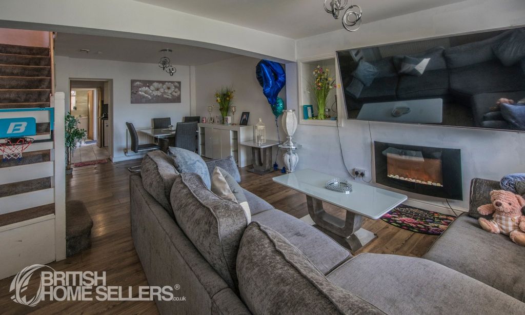 Property photo 3 of 11 Picture No. 04