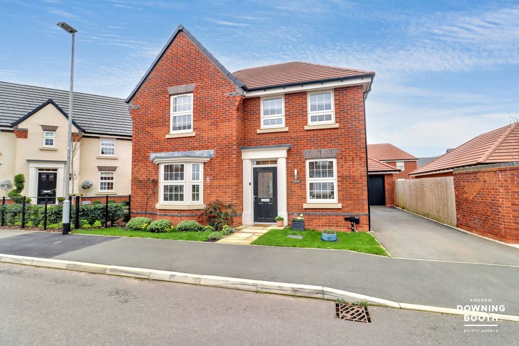 Property photo 1 of 41