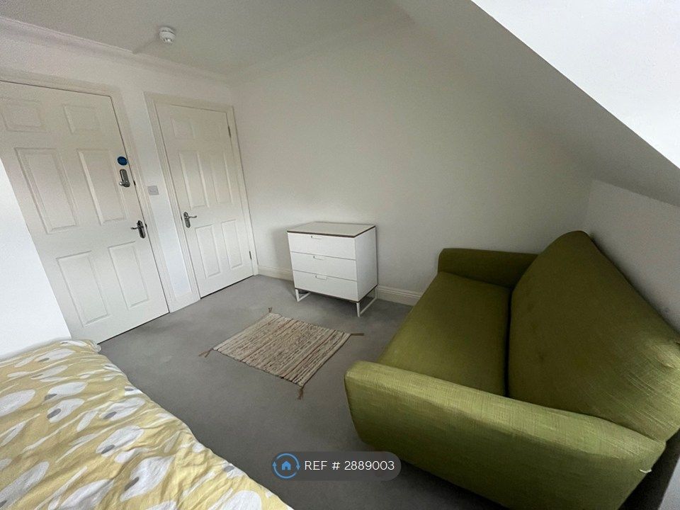 Property photo 2 of 15 Double Bedroom With Sofa