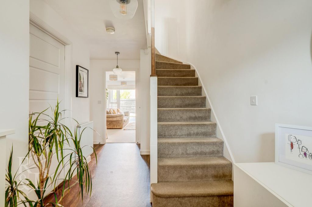 Property photo 3 of 20 B (1).Jpg