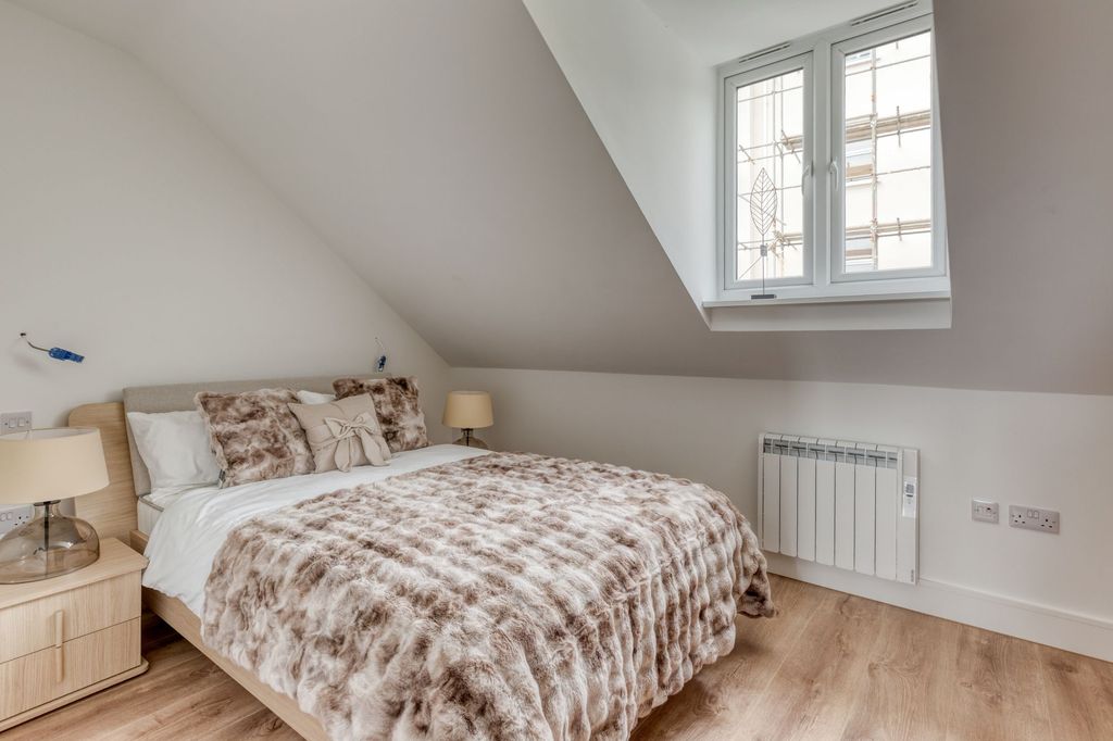 Additional image 12 of 2 bed flat for sale6 Apex Apartments, St Helier JE2