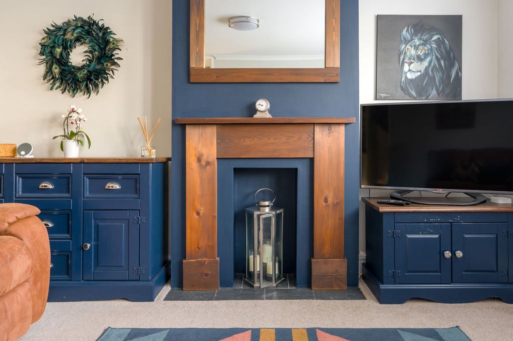 Property photo 2 of 19