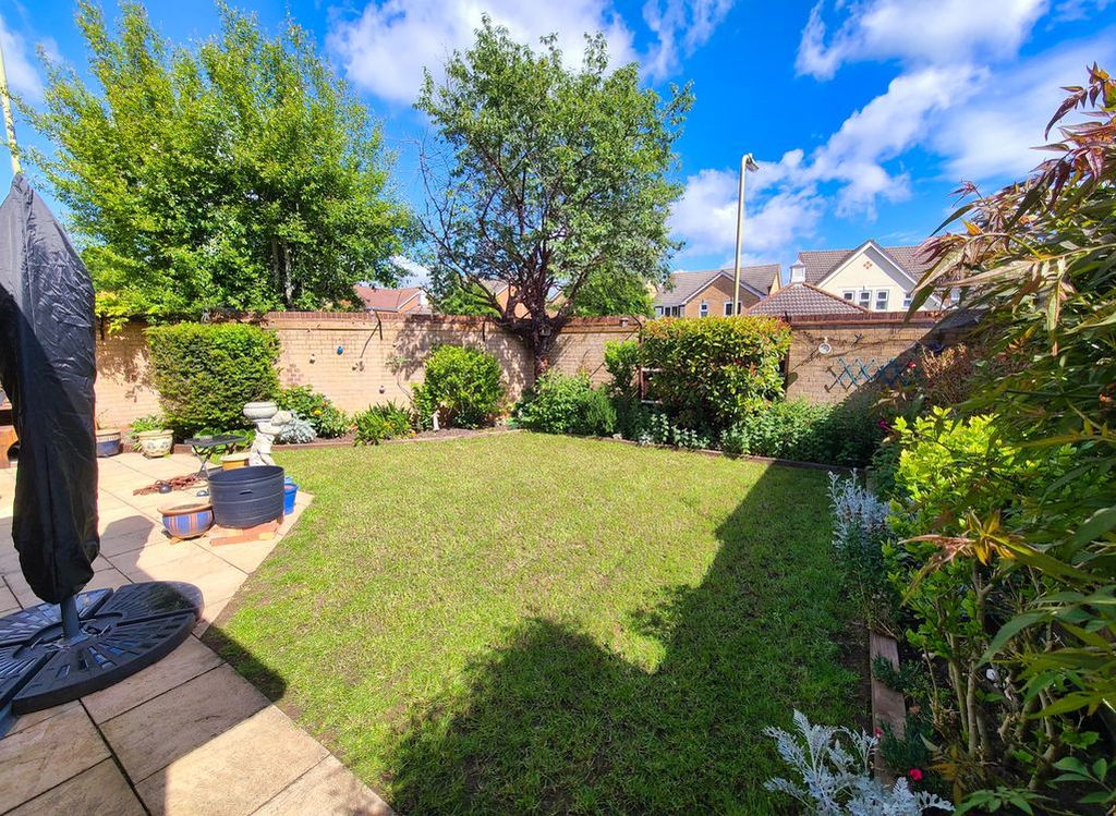 Property photo 2 of 39