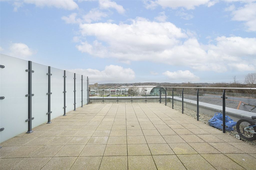 Property photo 1 of 28 Picture No. 03