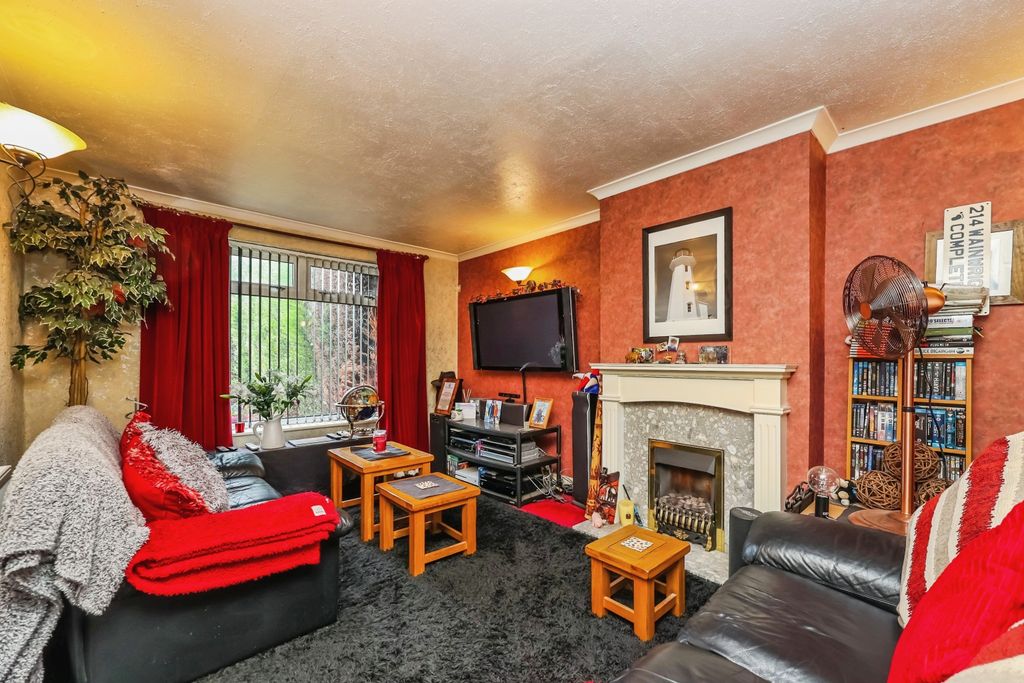 Property photo 2 of 15