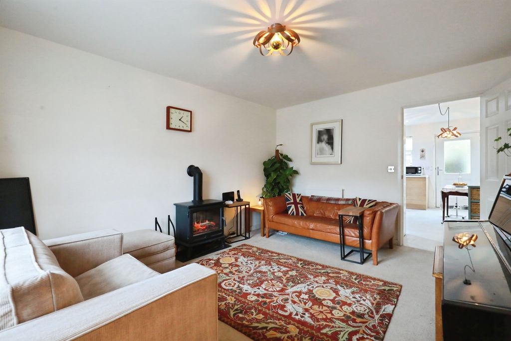 Property photo 2 of 16