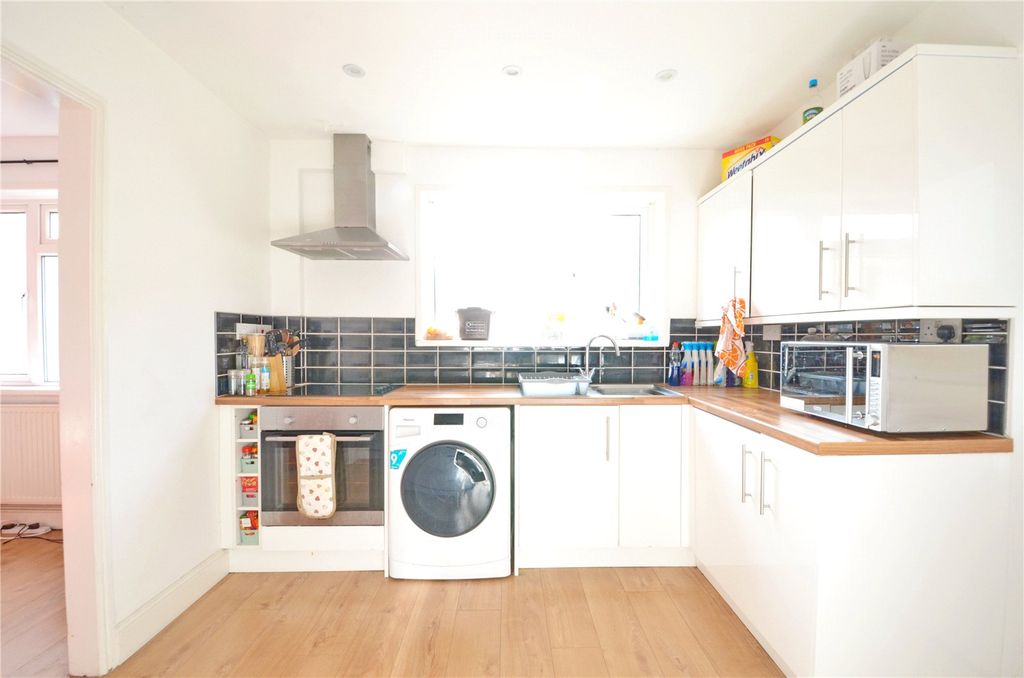 Property photo 2 of 15 Picture No. 03