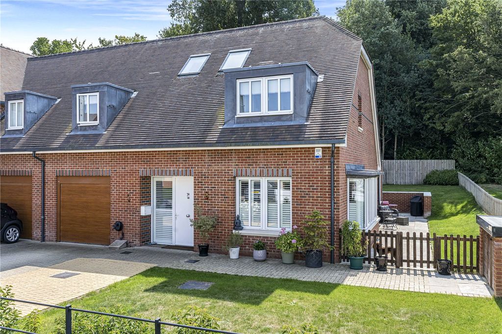 Property photo 1 of 34 Picture No. 36