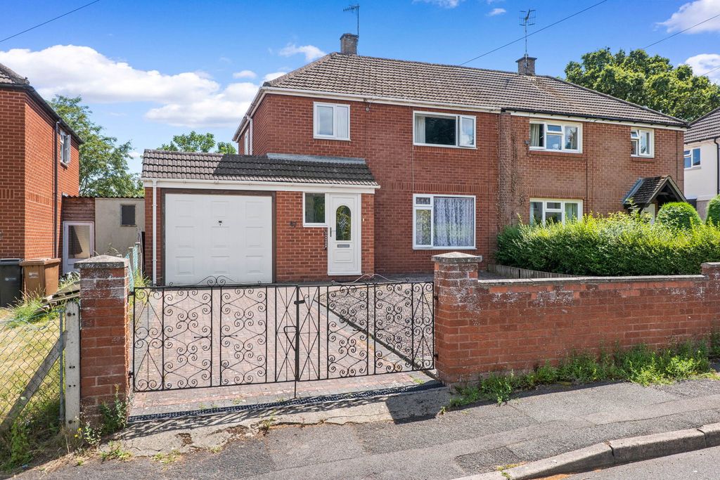 Property photo 1 of 14