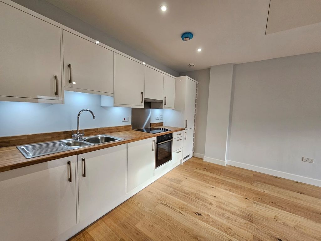 Property photo 1 of 5 Kitchen
