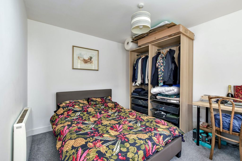 Property photo 3 of 5