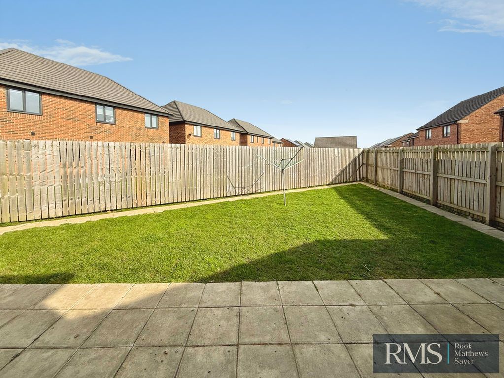 Property photo 2 of 13 Photo 15