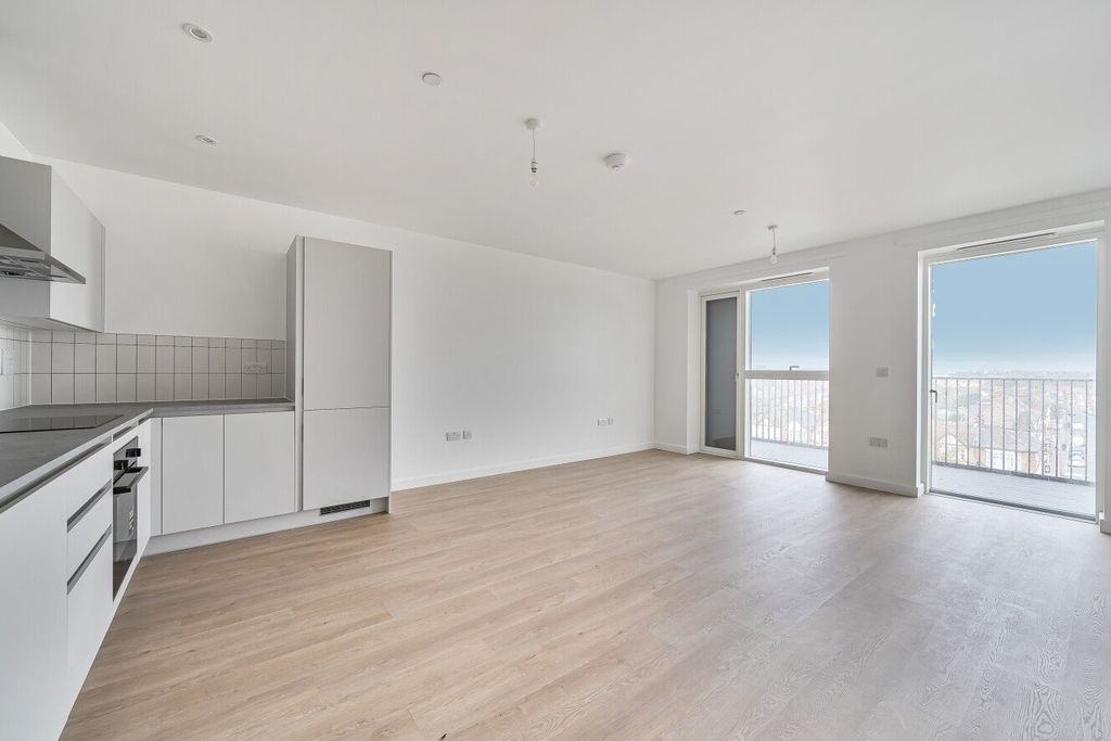 Property photo 1 of 18 Picture No. 08