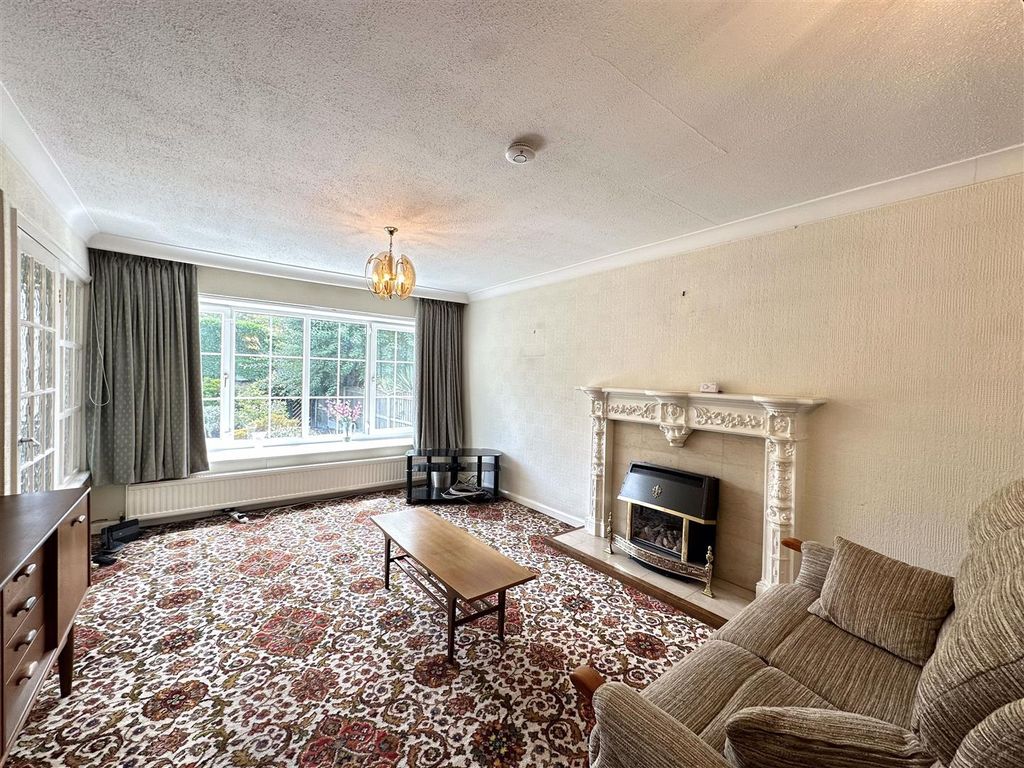 Property photo 2 of 23