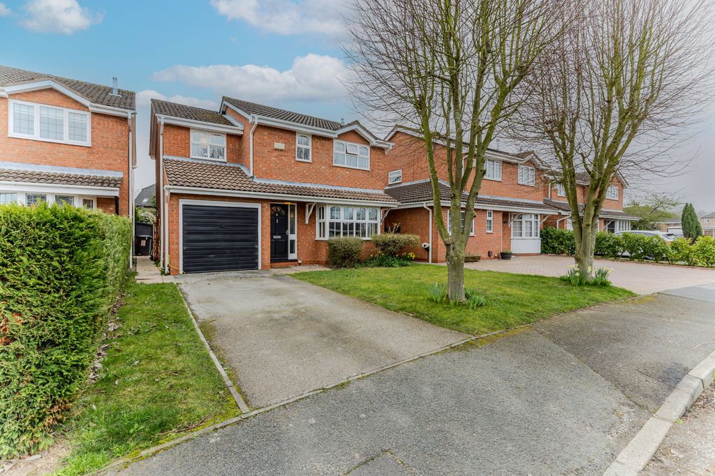 Property photo 1 of 27