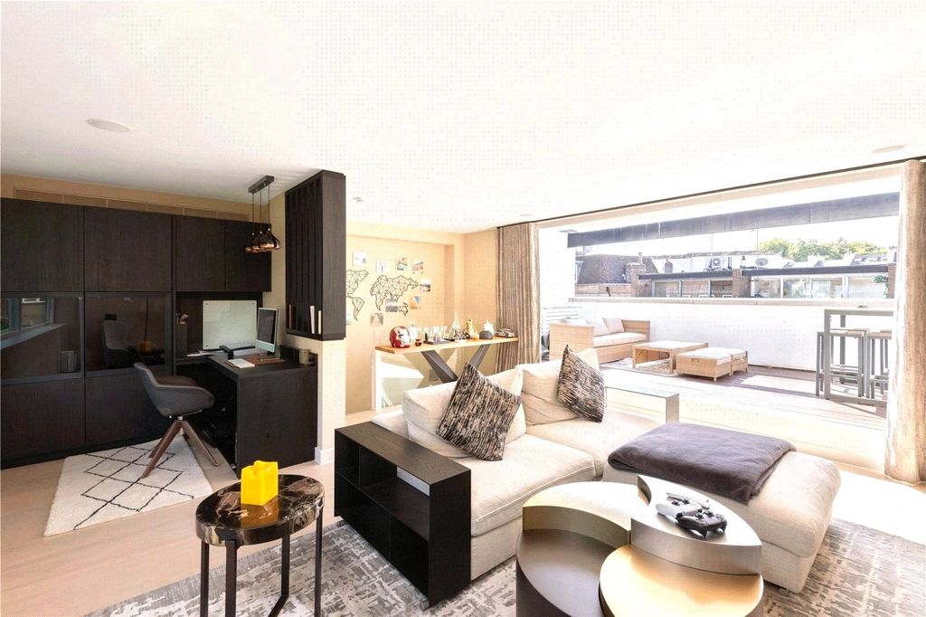 Property photo 3 of 19 Picture No. 42