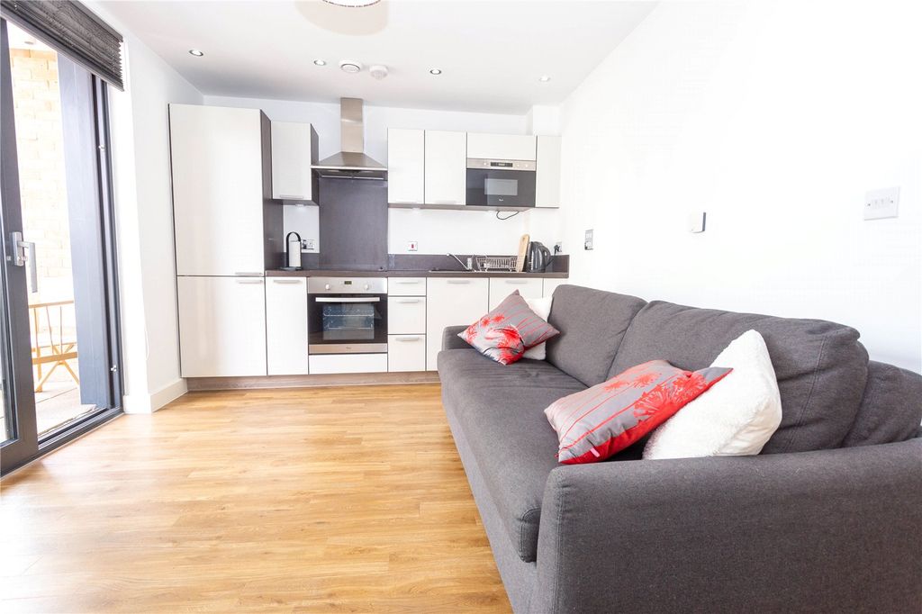 Property photo 2 of 10 Picture No. 03