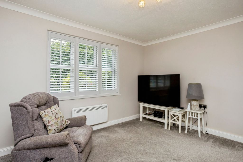 Property photo 3 of 15 Photo