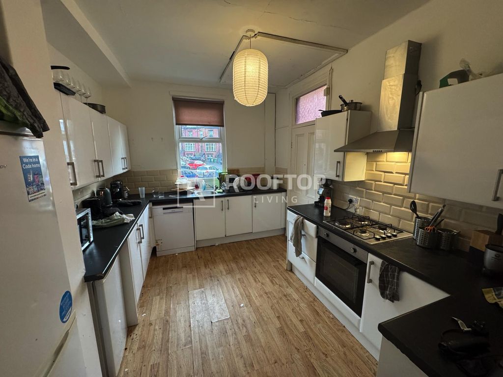 Property photo 3 of 20 Property Photo