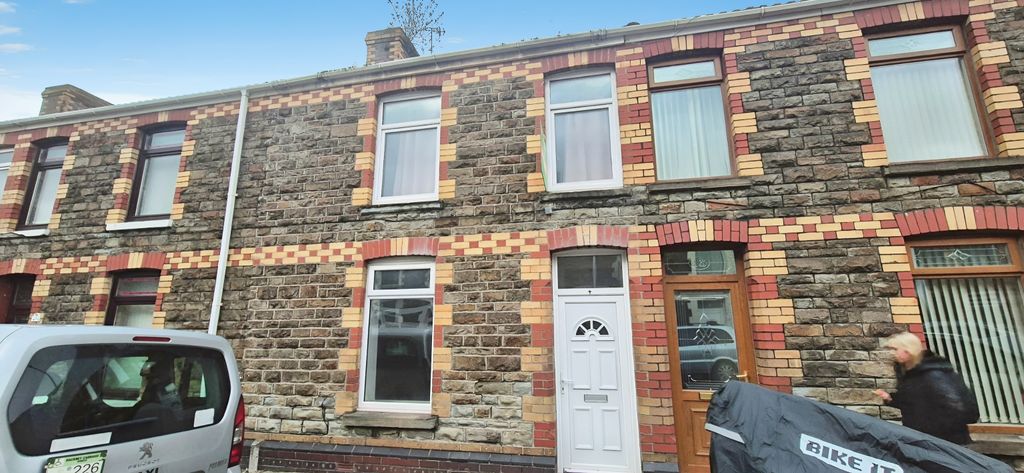 Property photo 1 of 13 Image