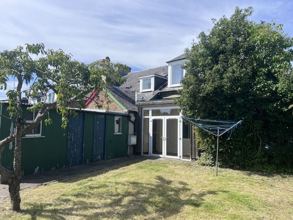 Property photo 2 of 24