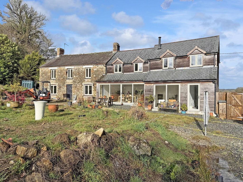 Property photo 1 of 11 Photo 1