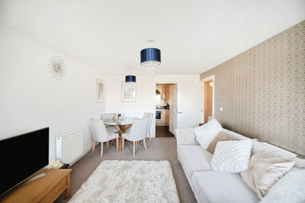 Property photo 2 of 14 Living Area