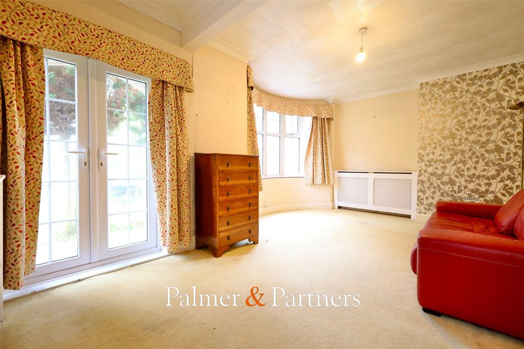 Property photo 3 of 15 Picture No. 11