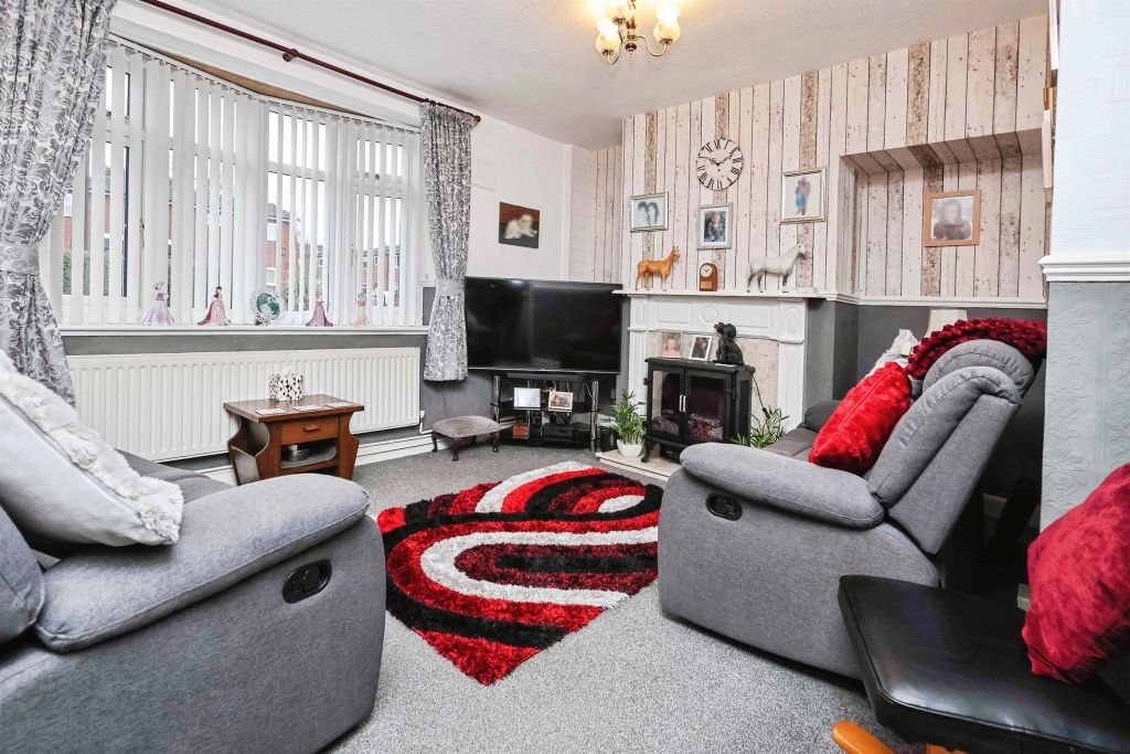 Property photo 2 of 17