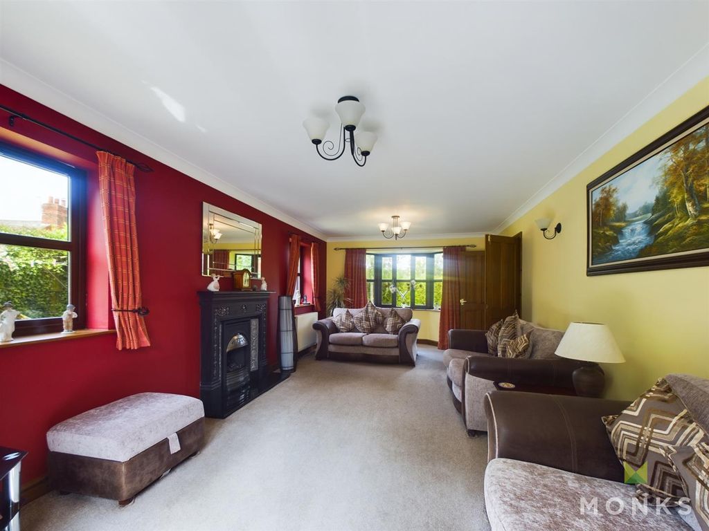 Property photo 3 of 25 Cam01348G0-Pr0400-Still018.Jpg