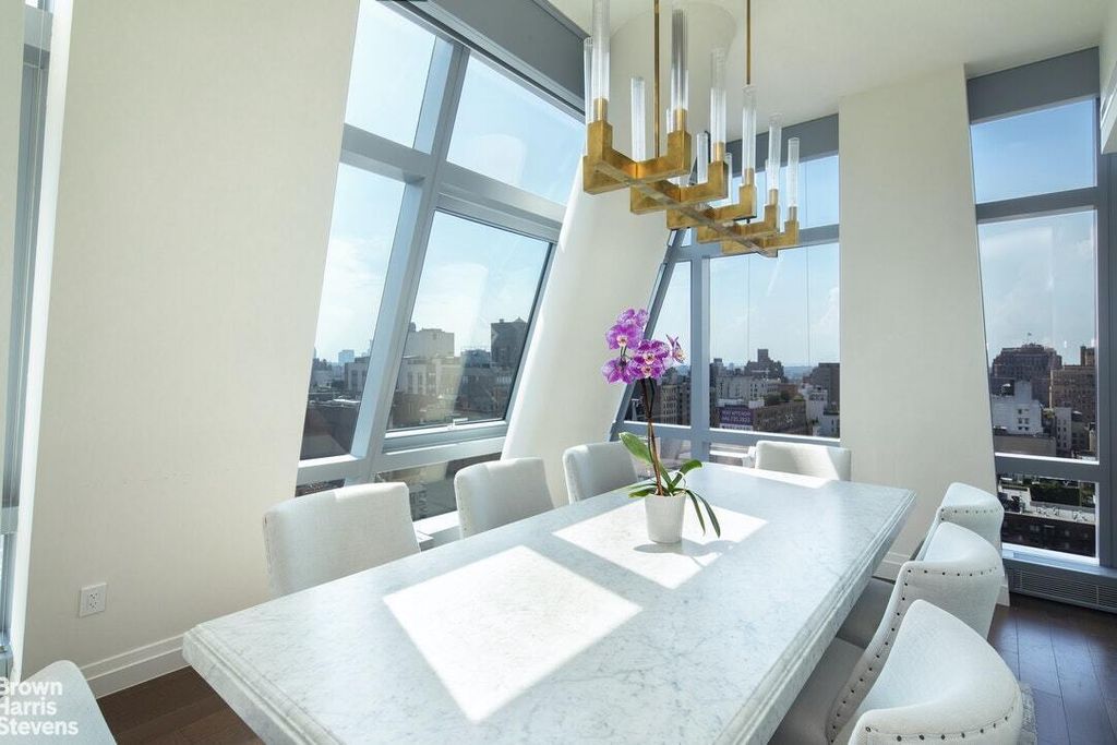 Property photo 3 of 12 <Alttext/>