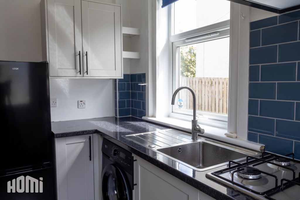 Additional image 5 of 3 bed semi-detached house to rentLincoln Avenue, Glasgow G13